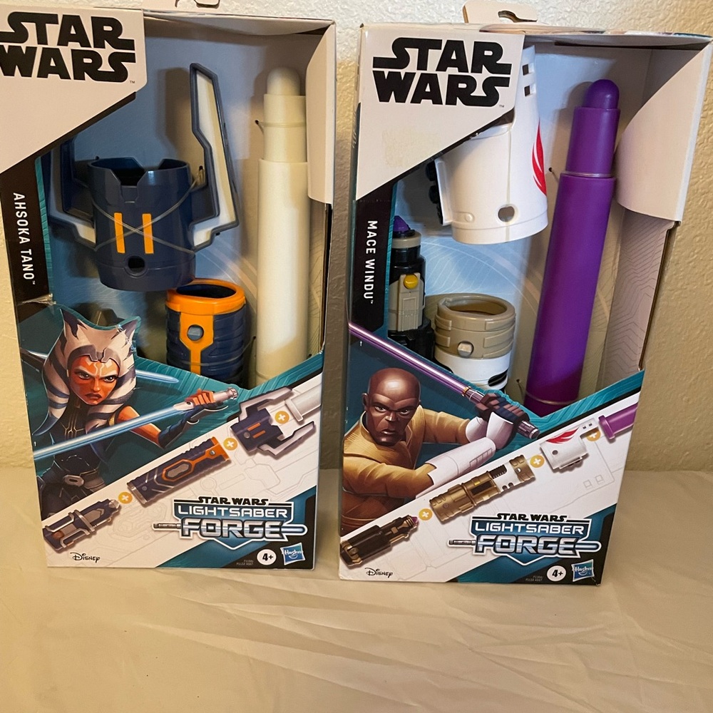 SOLD/Star Wars lightsabers set